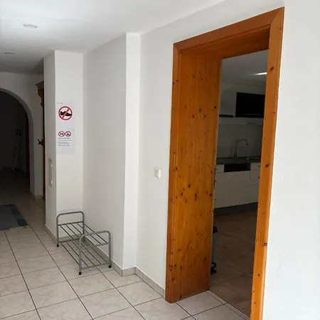 Apartment Danner - Zentrale Monteurunterkunft In Kirchham Für Arbeiter&touristen Schobersberg