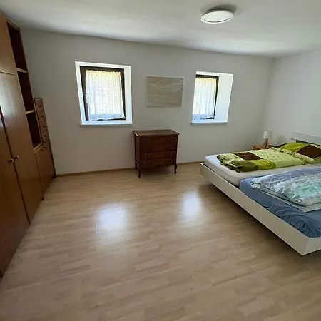 Danner - Zentrale Monteurunterkunft In Kirchham Für Arbeiter&touristen Apartment