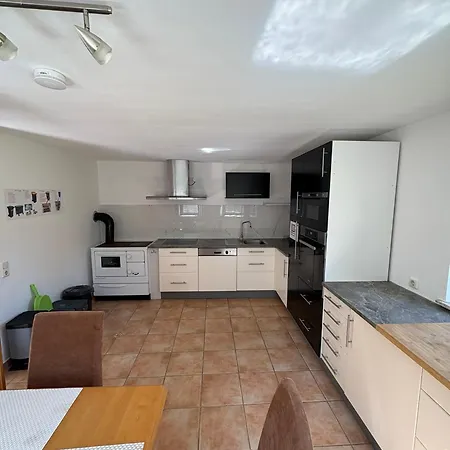 Apartment Danner - Zentrale Monteurunterkunft In Kirchham Für Arbeiter&touristen