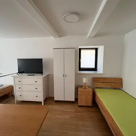 Danner - Zentrale Monteurunterkunft In Kirchham Für Arbeiter&touristen Apartment Schobersberg