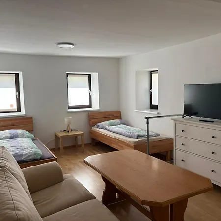 Danner - Zentrale Monteurunterkunft In Kirchham Für Arbeiter&touristen Schobersberg