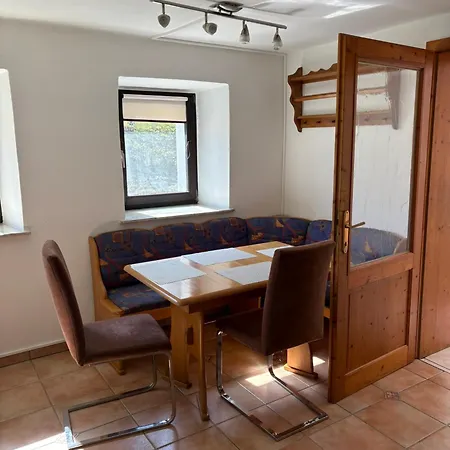 Danner - Zentrale Monteurunterkunft In Kirchham Für Arbeiter&touristen