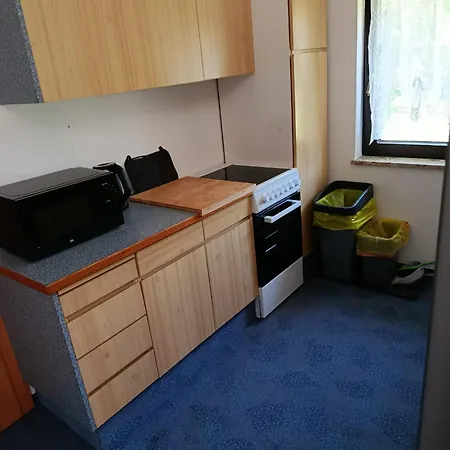 Danner - Zentrale Monteurunterkunft In Kirchham Fuer Arbeiter & Touristen * Schobersberg